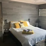 The Woodszz 4*