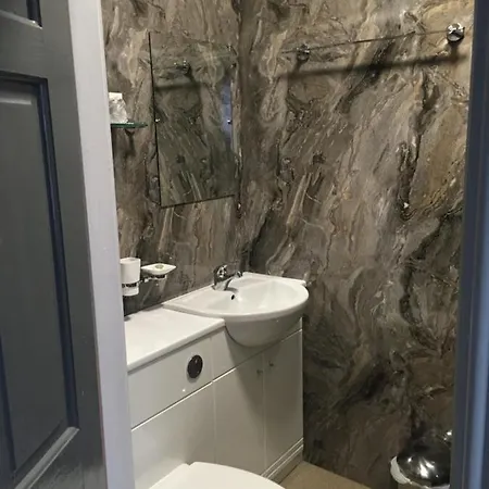 The Woodszz Guest house Whitby